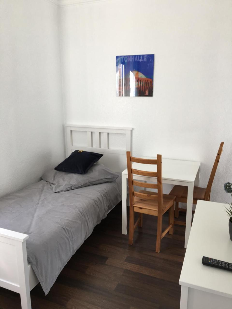 Zum Armen Mann Bed & Breakfast Dusseldorf Exterior photo